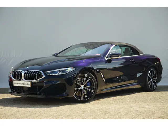 BMW 8 Serie 2