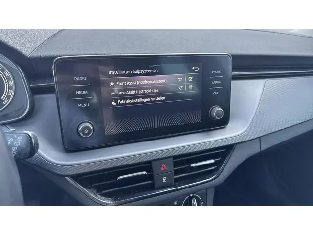 Škoda Kamiq 1.0 TSI Ambition 2022 Benzine 26