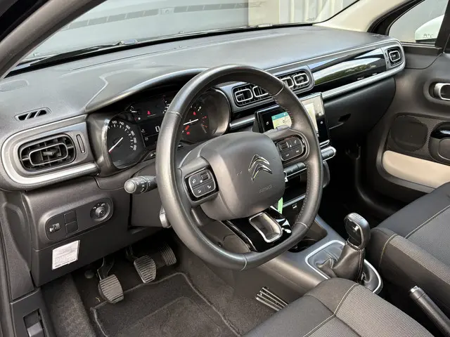 Citroën C3 1.2 PureTech Shine 2021 Benzine 12