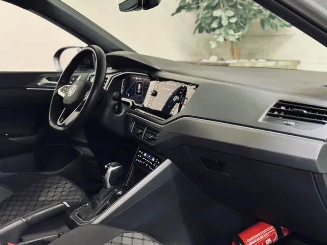 Volkswagen Taigo 1.0 TSI DSG R-Line 2022 Benzine 23