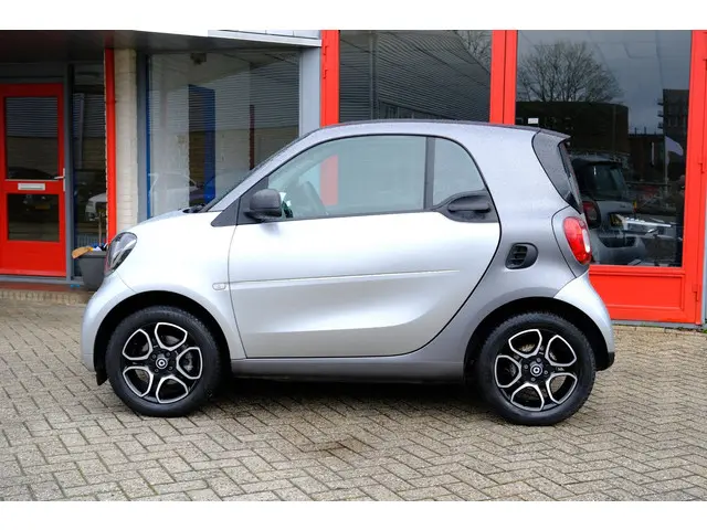 Smart Fortwo 1.0 Passion Pano|Clima|LMV 2018 Benzine 21