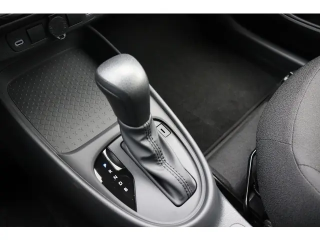 Toyota Aygo X Hybrid 115 Play, 2026 Hybride Benzine 20