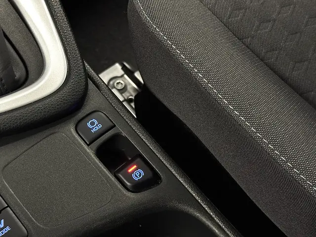 Toyota Yaris 1.5 Hybrid Active 2023 Hybride Benzine 22