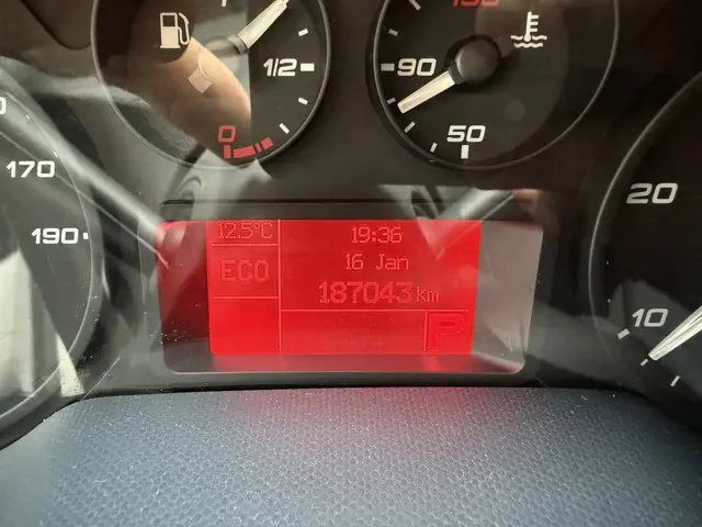 Iveco Daily 35S14 2.3 2019 Diesel 26