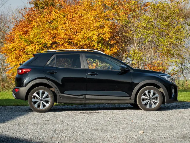 Kia Stonic 1.0 T-GDi MHEV DynamicPlusLine 2022 Benzine 22