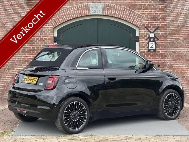Fiat 500C La Prima 42 kWh 2022 Elektrisch 3