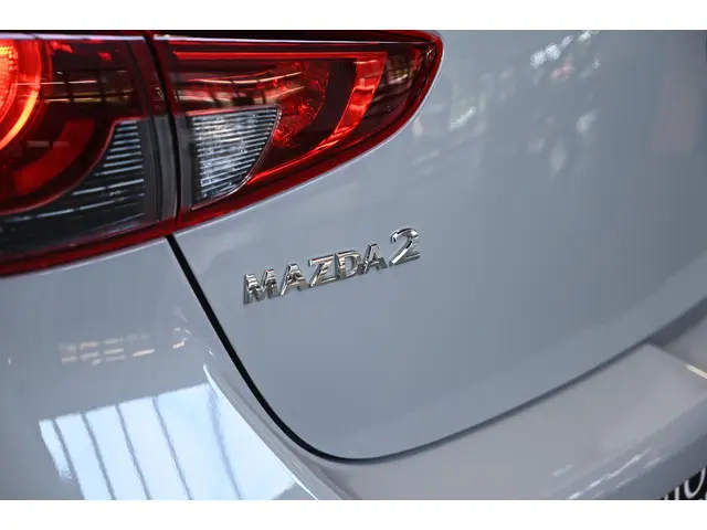 Mazda 2 SkyActiv-G 90 automaat Homura Aka 2024 Benzine 12