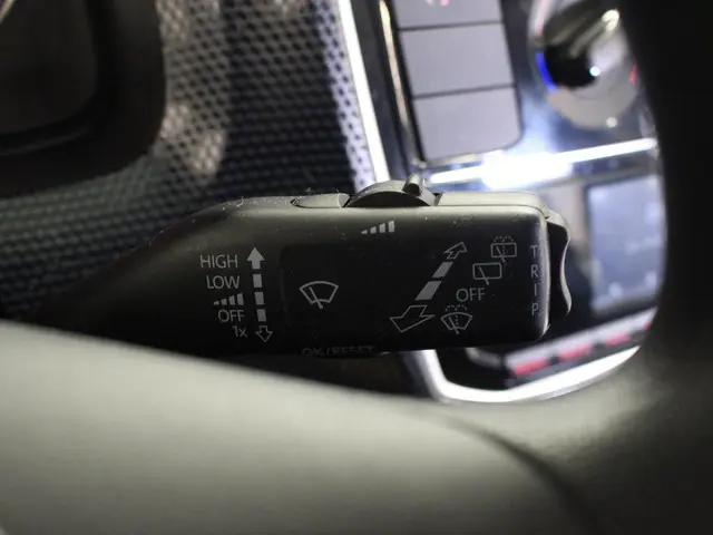 Volkswagen up! 1.0 BMT move up! 2019 Benzine 16