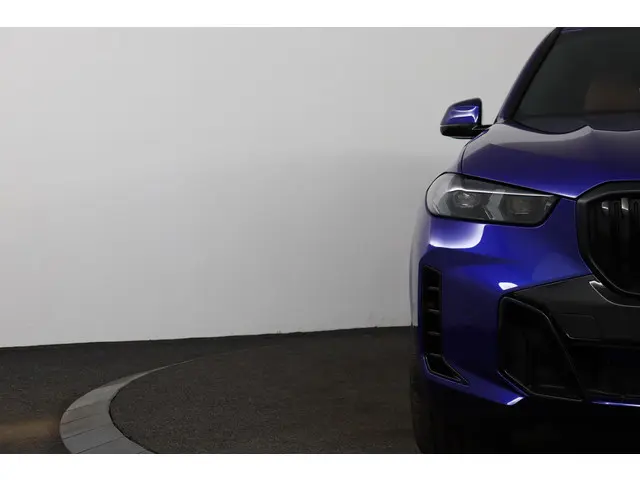 BMW X5 xDrive50e 2025 Hybride Benzine 29