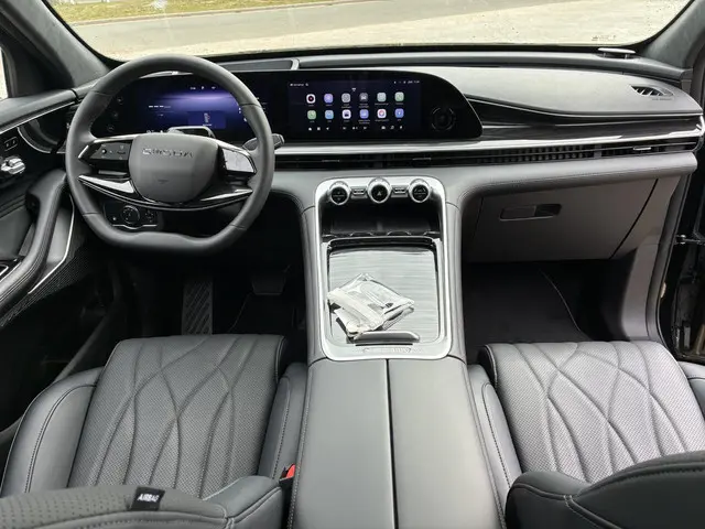 Omoda 9 SHS 1.5T-GDi SHS-P Premium 2026 Hybride Benzine 12