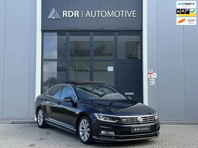 Volkswagen Passat 1.4 TSI R-Line / Pano / Leder 2016 Benzine