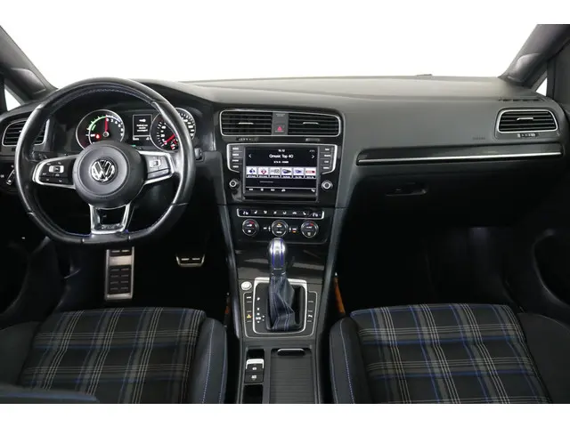 Volkswagen Golf 1.4 TSI GTE 2015 Hybride Benzine 4