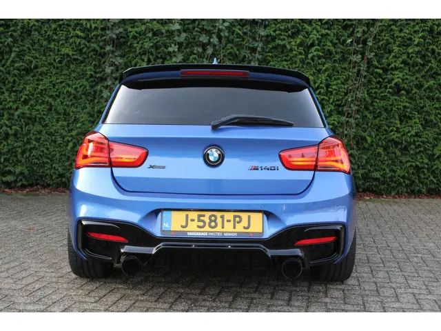 BMW 1 Serie M140i xDrive zeer mooie staat 2017 Benzine 4