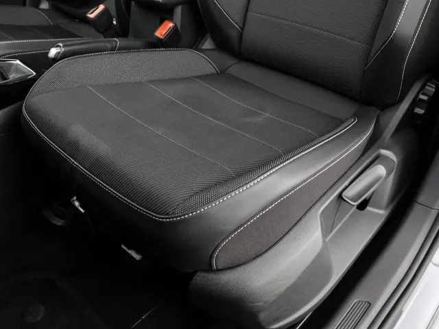 Volkswagen T-Cross 1.0TSI/110PK Life DSG 2022 Benzine 10