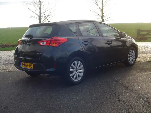 Toyota Auris 1.3 Comfort / NAP / PDC 2013 Benzine 7