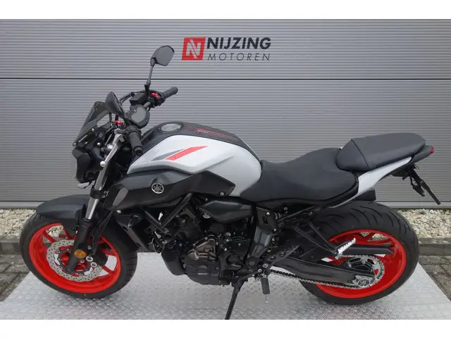 Yamaha MT 07 ABS 2019 Benzine 15