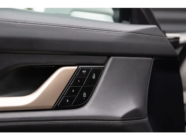 Porsche Taycan 4S Performance 84 kWh 2022 Elektrisch 19