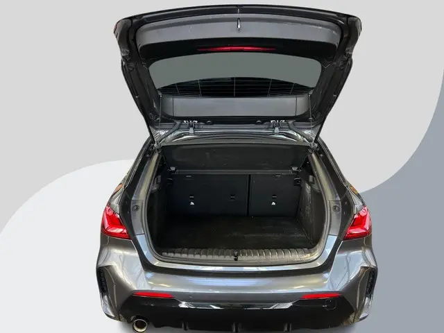 BMW 1 Serie 118i Business Edition Plus 2021 Benzine 9