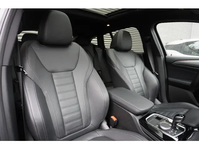 BMW X4 M40i 2022 Benzine 8