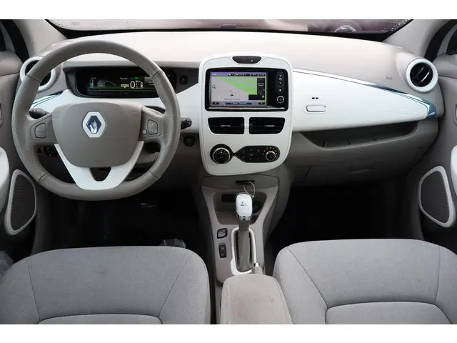 Renault ZOE Q210 Zen Quickcharge 22 kWh 2013 Elektrisch 2