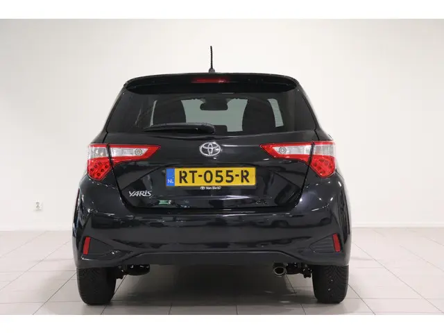 Toyota Yaris 1.5 VVT-i Design Sport, 2018 Benzine 4