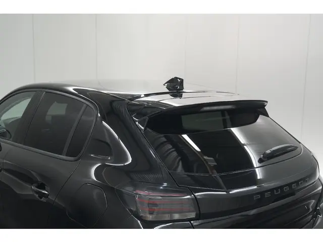 Peugeot 208 PureTech 100 Allure 2024 Benzine 58