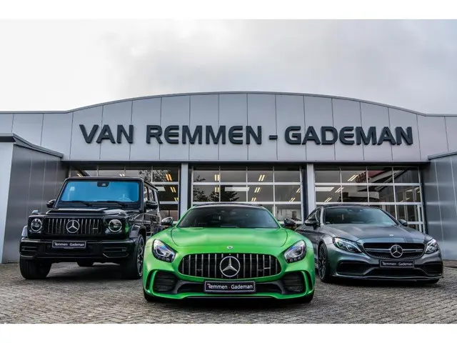 Mercedes-Benz B-Klasse 250 AMG Line 2022 Benzine 30