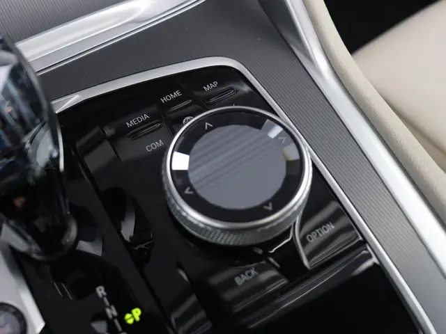 BMW X6 xDrive40i 2022 Benzine 23