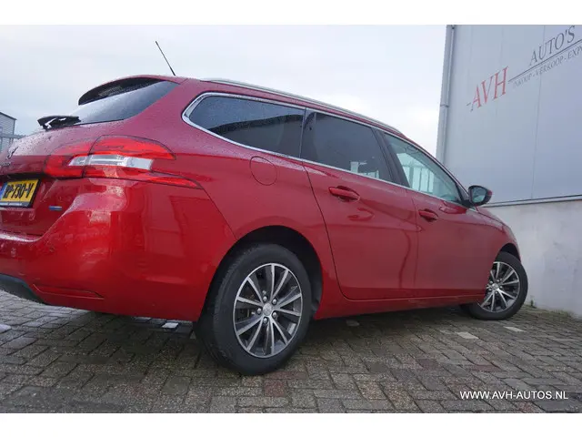 Peugeot 308 SW 1.2 PureTech Allure 2018 Benzine 11