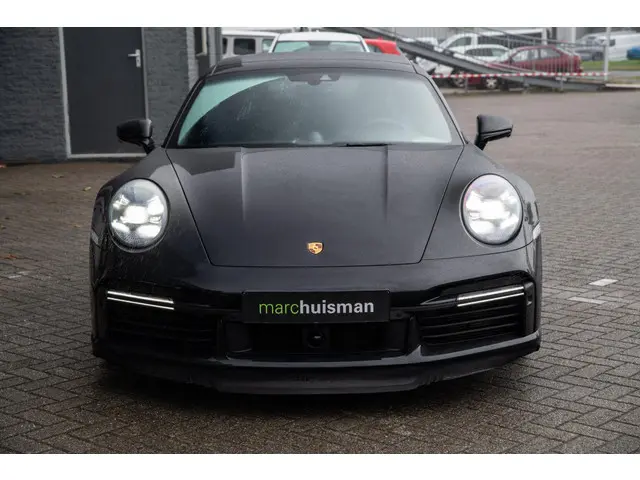 Porsche 911 3.8 Turbo 2021 Benzine 31