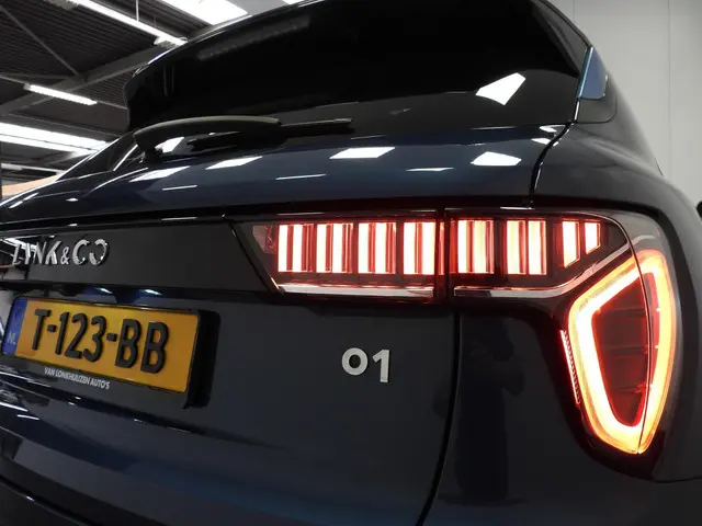Lynk & Co 01 1.5 PHEV Plug-In 2023 Hybride Benzine 39