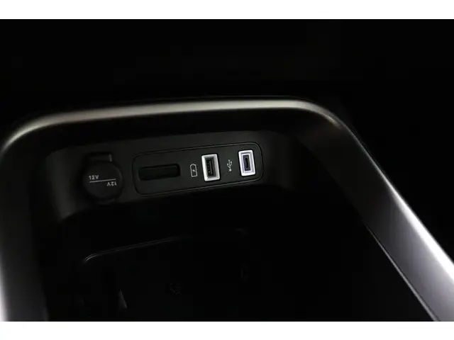 Jeep Avenger 1.2 Altitude 2024 Benzine 29