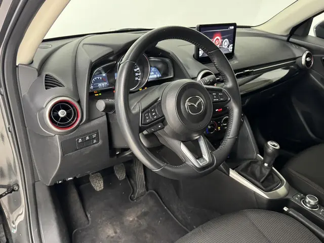 Mazda 2 1.5 Skyactiv-G Sportive 2022 Benzine 22