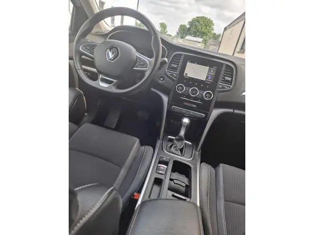 Renault Mégane 1.3 TCe 140 EDC Intens 2022 Benzine 14
