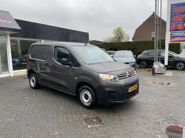 Citroën Berlingo 1.5 BlueHDi 100 S&S L1 2024 Diesel 2