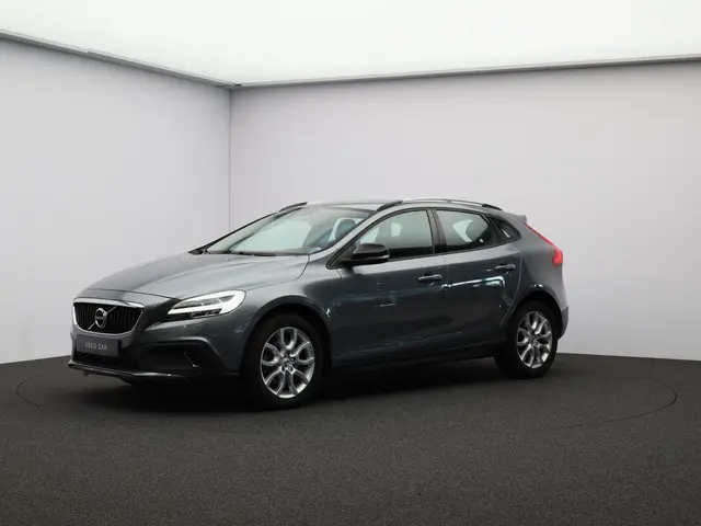 Volvo V40 Cross Country 2.0 T3 Nordic+ 2017 Benzine 18