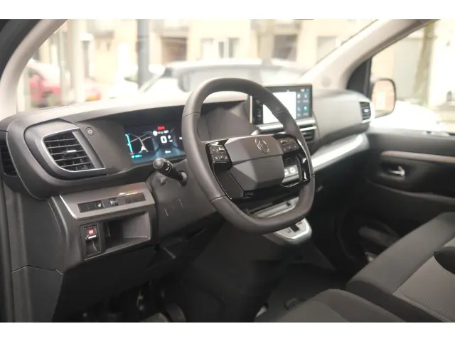 Citroën Jumpy M L2 2.0 BlueHDi 2024 Diesel 29