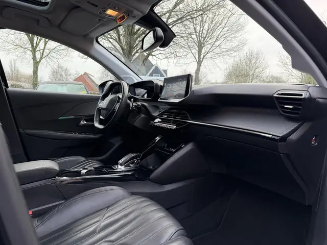 Peugeot 208 1.2 PureTech 2020 Benzine 8