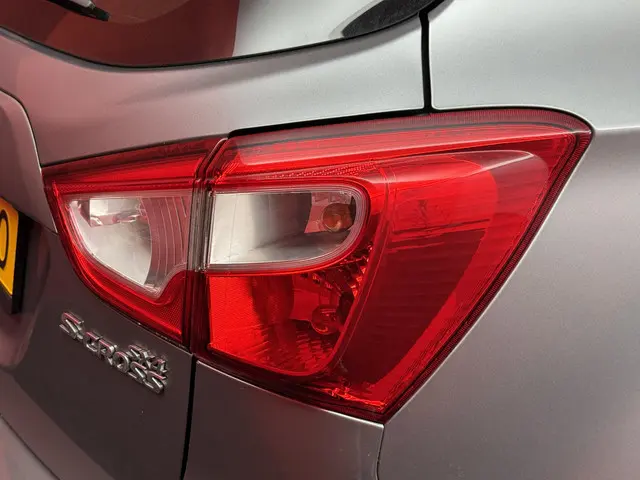 Suzuki S-Cross S-Cross SX4 1.6 Exclusive 2014 Benzine 23