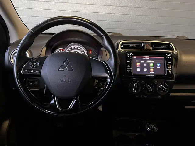 Mitsubishi Space Star 1.2 Invite 2019 Benzine 9