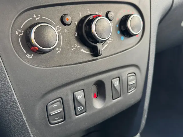 Dacia Logan MCV 0.9 TCe Stepway 2018 Benzine 13