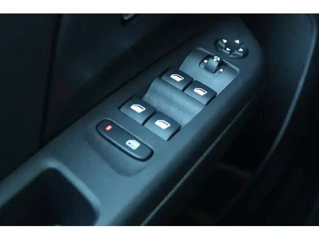 Opel Corsa-e ELEGANCE 136PK 50 KWH 2020 Elektrisch 19