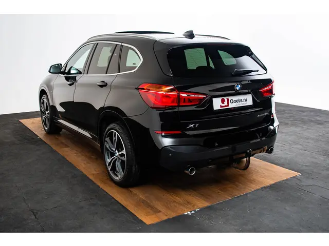 BMW X1 sDrive20i High Executive 2019 Benzine 13