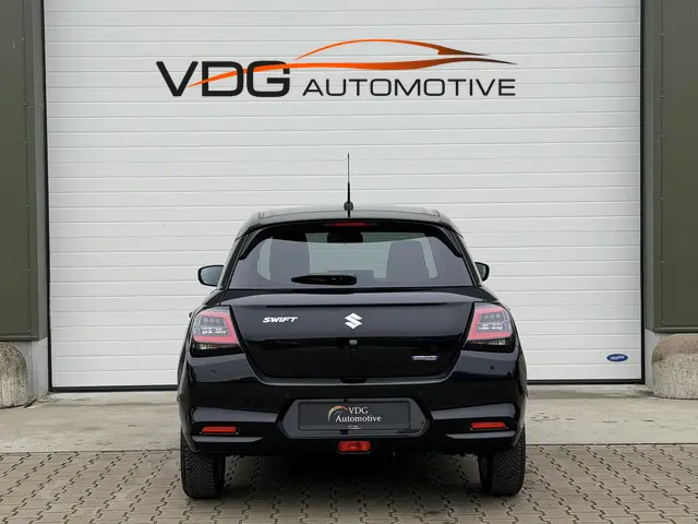 Suzuki Swift 1.2 Style Smart Hybrid 2025 Benzine 10