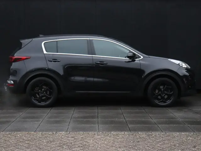 Kia Sportage 1.6 T-GDI Black Edition 2022 Benzine 4