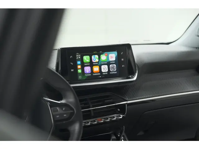 Peugeot 2008 PureTech 130 Allure 2020 Benzine 56