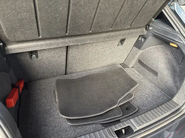 SEAT Ibiza 1.5 TSI 150 pk Sport DSG 2023 Benzine 6