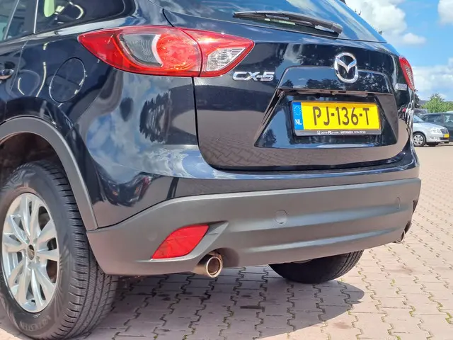 Mazda CX-5 2.0 SkyActive 2WD 2015 Benzine 29