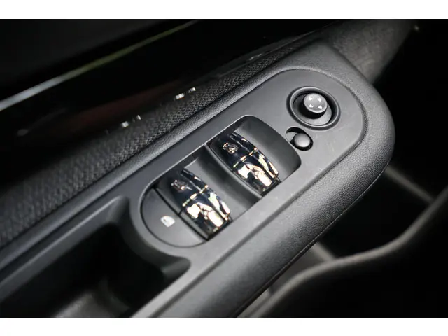 MINI Clubman Mini 1.5 Cooper Chili 2020 Benzine 31