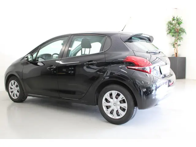 Peugeot 208 1.5 BlueHDi Blue Lease Active 2019 Diesel 5